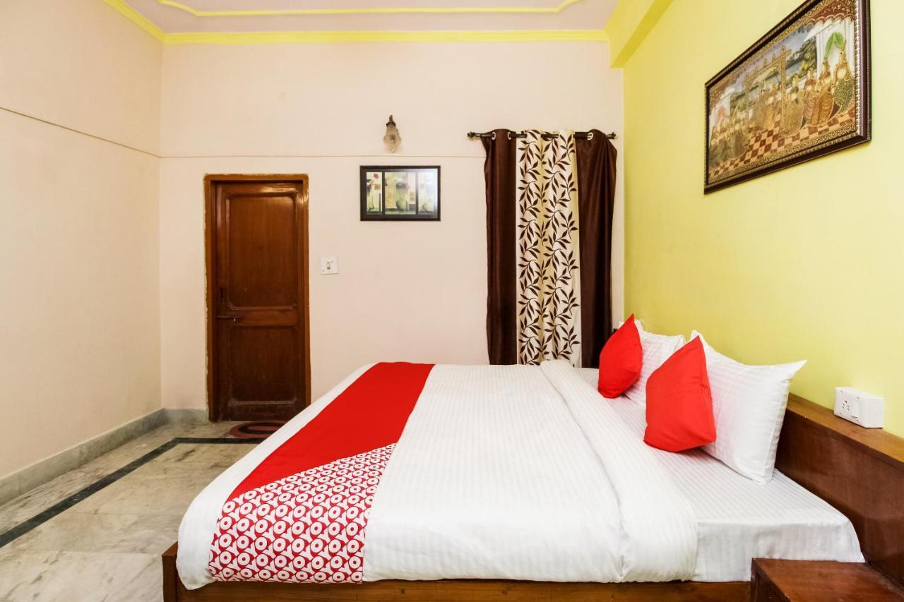 Oyo Hotel Apoorva Deluxe Jaipur Ngoại thất bức ảnh