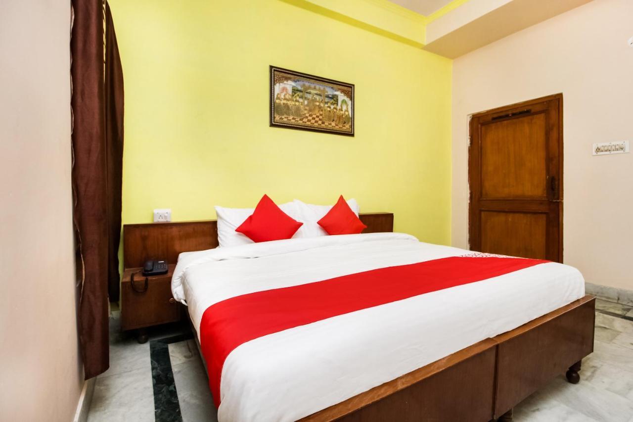 Oyo Hotel Apoorva Deluxe Jaipur Ngoại thất bức ảnh