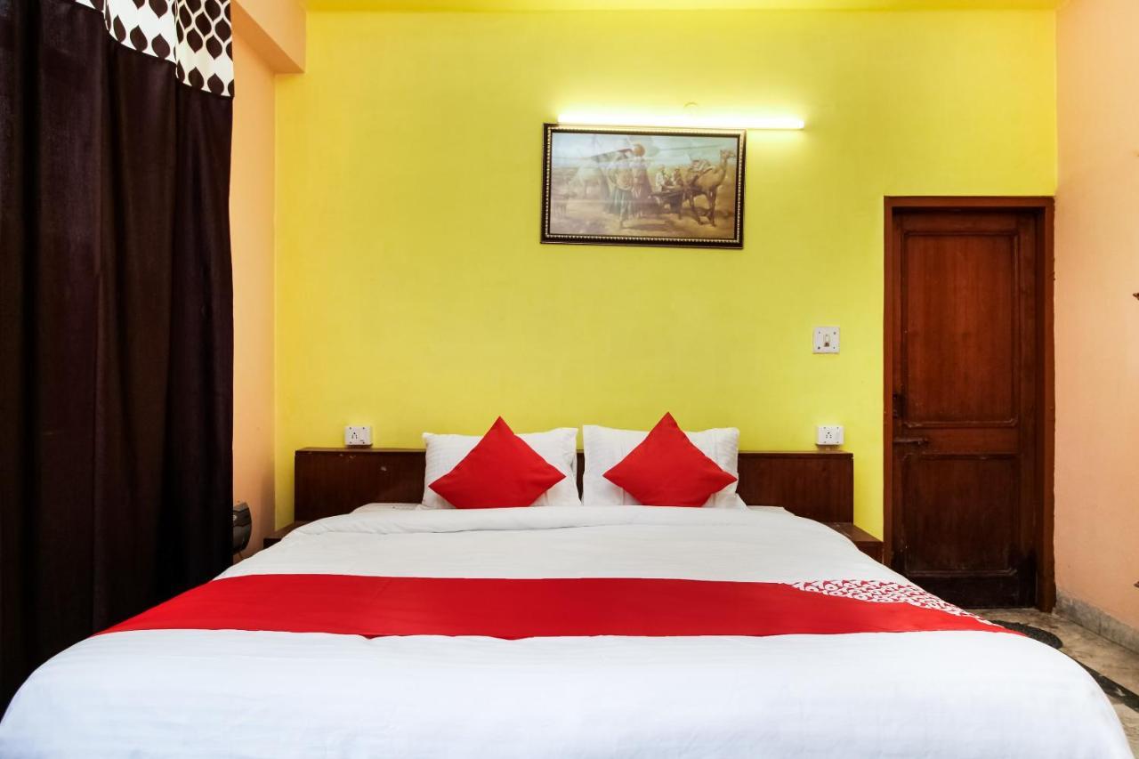 Oyo Hotel Apoorva Deluxe Jaipur Ngoại thất bức ảnh