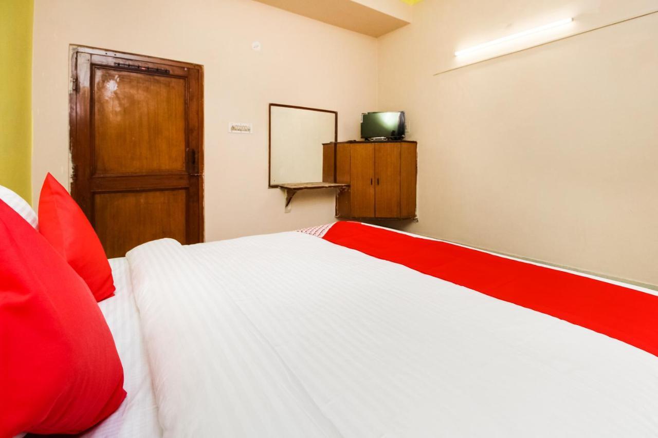 Oyo Hotel Apoorva Deluxe Jaipur Ngoại thất bức ảnh
