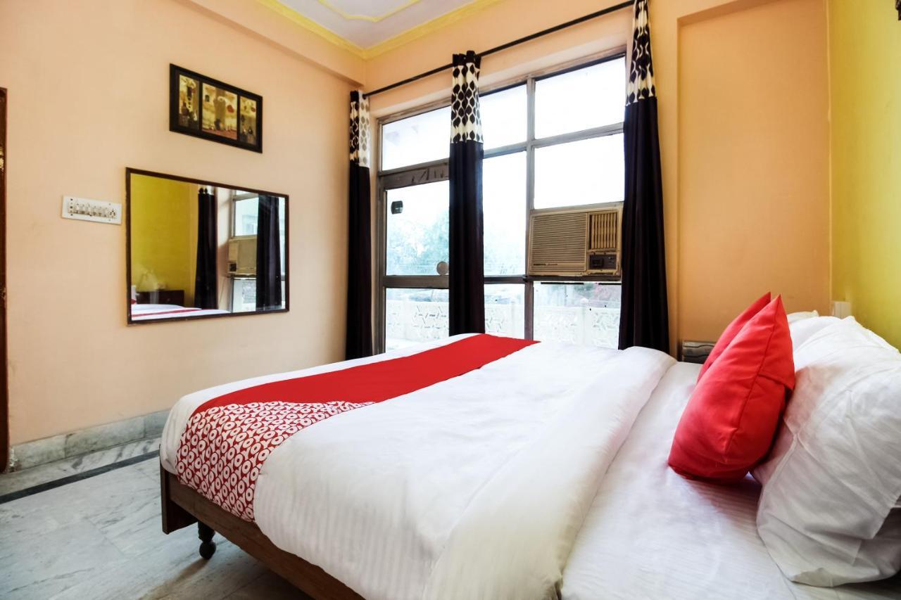 Oyo Hotel Apoorva Deluxe Jaipur Ngoại thất bức ảnh