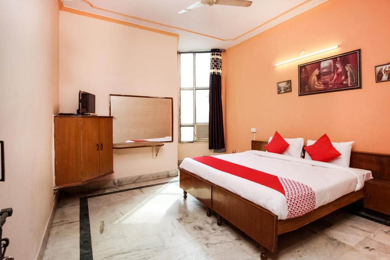 Oyo Hotel Apoorva Deluxe Jaipur Ngoại thất bức ảnh