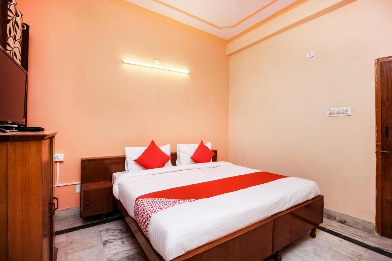 Oyo Hotel Apoorva Deluxe Jaipur Ngoại thất bức ảnh
